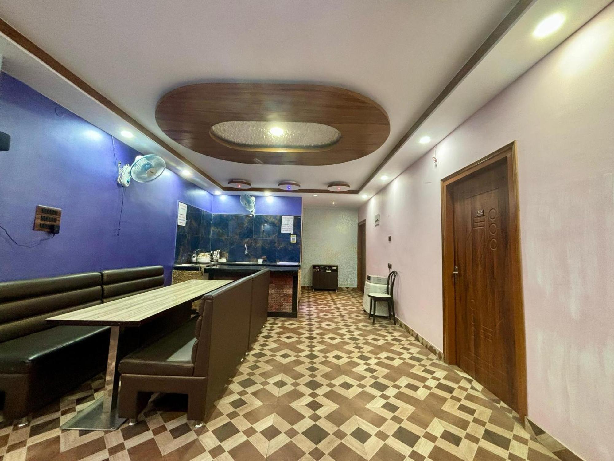 Krishna Shree Guest House غاواهاتي المظهر الخارجي الصورة
