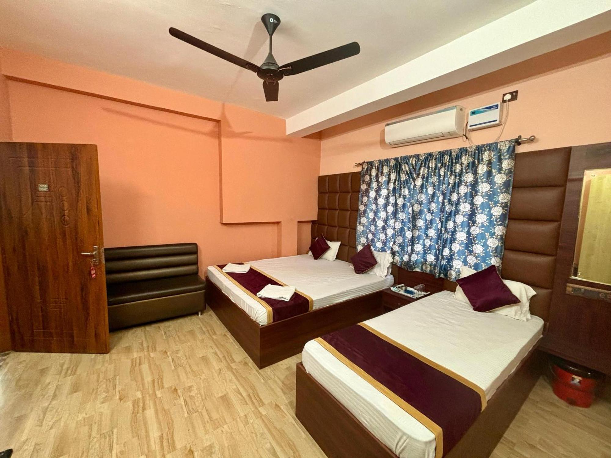 Krishna Shree Guest House غاواهاتي المظهر الخارجي الصورة